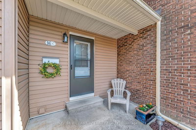 16C Arnold Dr, Ottawa - Arbeatha Park image-0-2