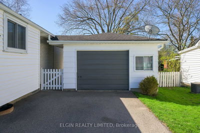 23 South Edgeware Rd, St. Thomas - St. Thomas image-0-3