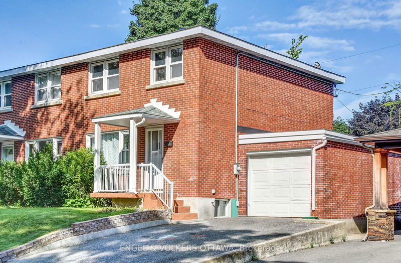 2093 Honeywell Ave, Ottawa - Carlingwood image-0-0