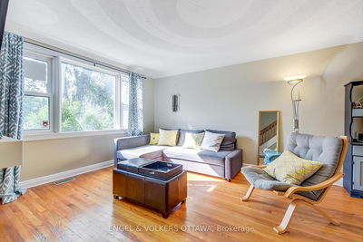 2093 Honeywell Ave, Ottawa - Carlingwood image-0-3