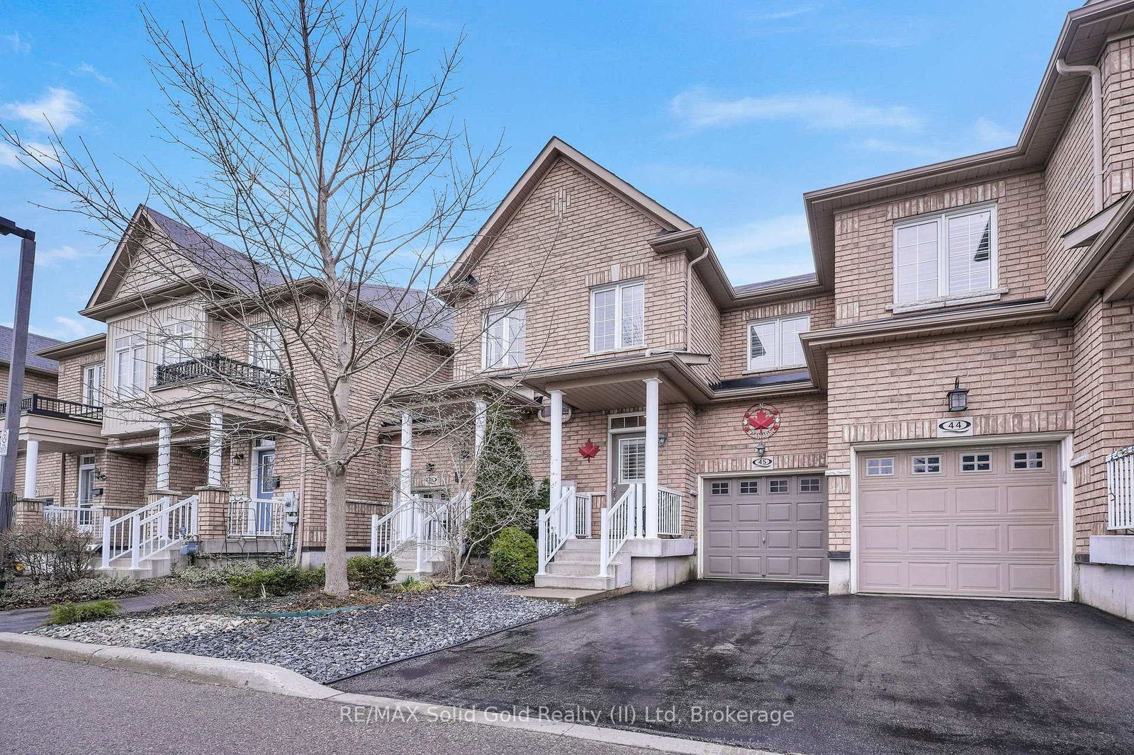 Townhouse for sale at 45-110 Highland Road, Kitchener, N2M 3S1 - MLS: X12111156