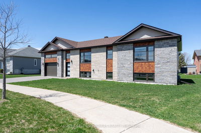 102 Forestdale Cres, Cornwall - Cornwall image-0-1