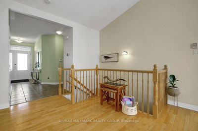 46 Chapelier Private, Orleans - Queenswood Heights South image-0-2