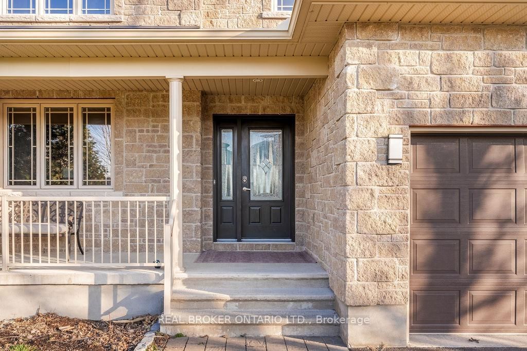 Detached House for sale at 193 Olde Towne Avenue, Russell, Village of Russell, K4R 0B3 - MLS: X12111713