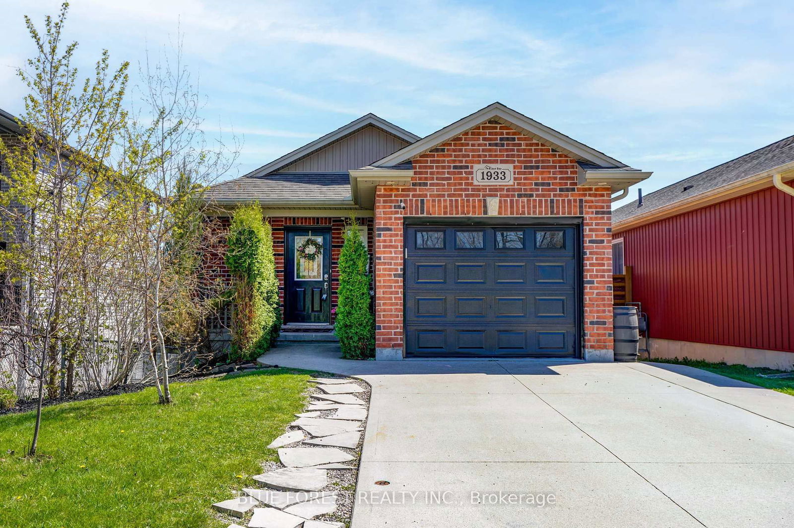 Detached House for sale at 1933 FREDERICK Crescent, London East, East Q, N5W 0A5 - MLS: X12111727