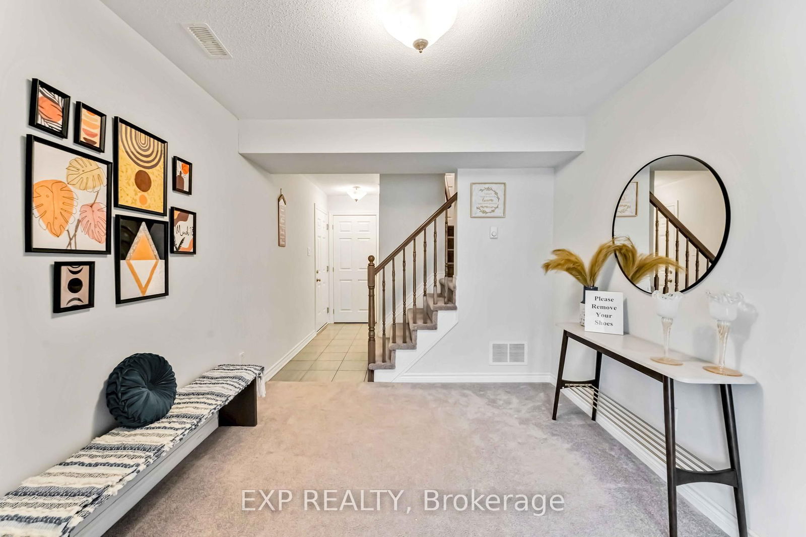 Townhouse for sale at 571 Roundleaf Way, Ottawa, Kanata - Emerald Meadows/Trailwest, K2V 0K2 - MLS: X12111790