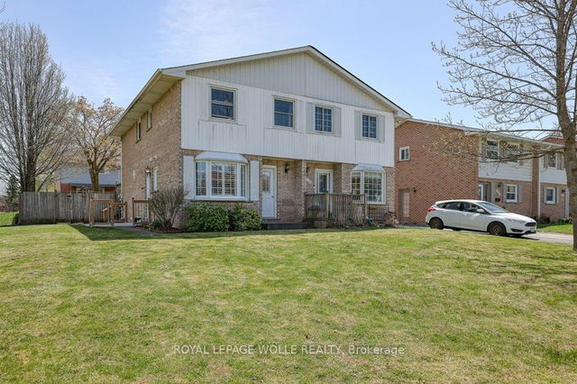 1014B Nesbitt Crescent