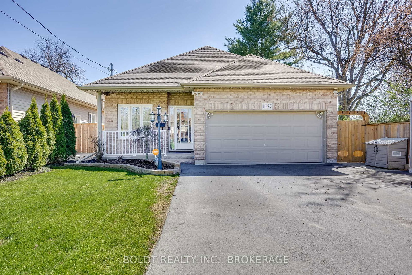 Detached House for sale at 1127 Pelham Street, Pelham, Fonthill, L3C 3E4 - MLS: X12111866