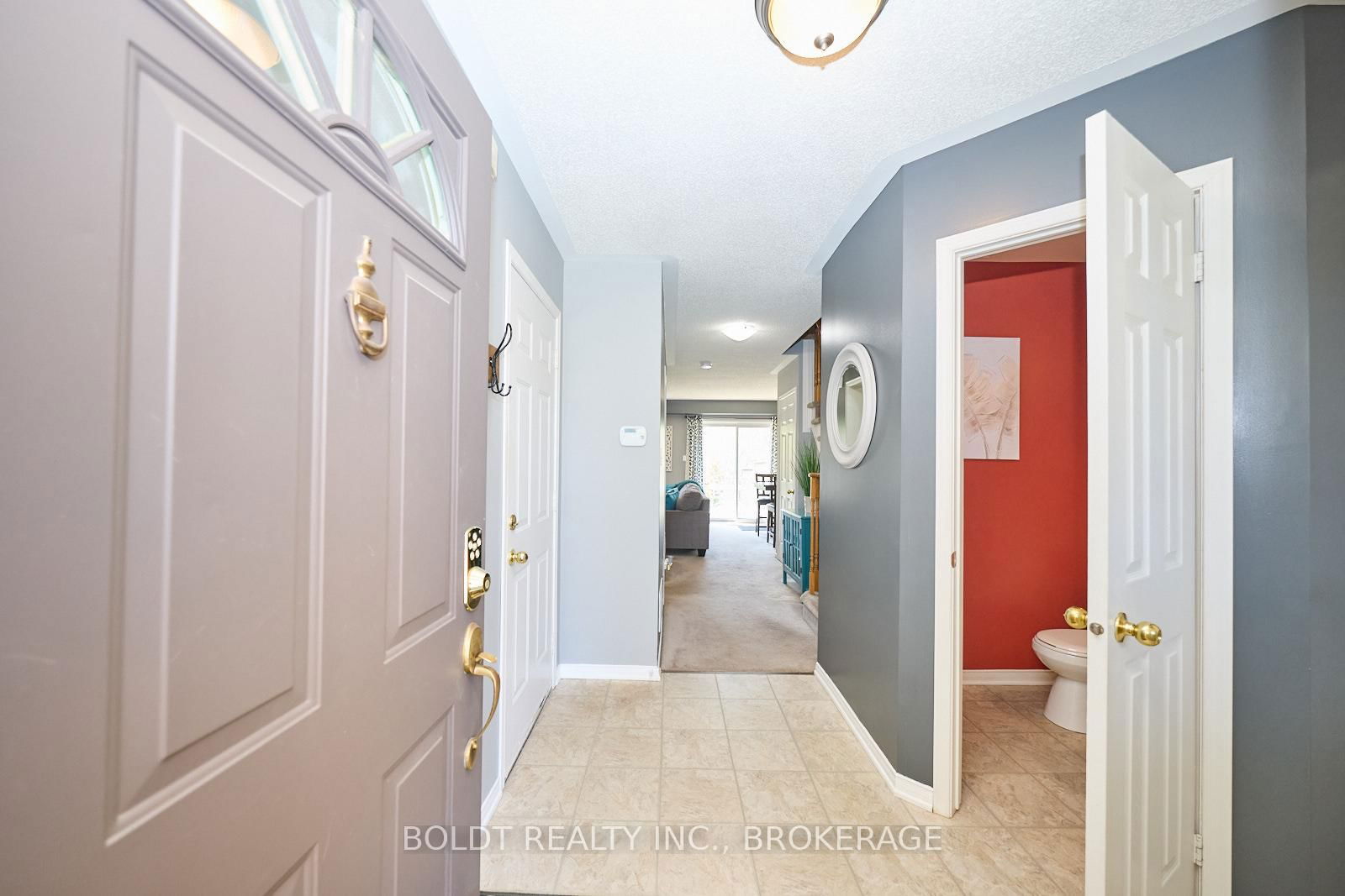 Semi-Detached House for sale at 184 Dorothy Street, St. Catharines, Lakeport, L2N 7R4 - MLS: X12111911