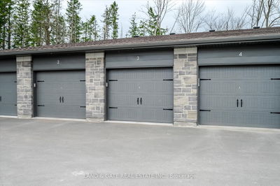 Unit Garage #3 — 19 Hampton Lane, Selwyn - Selwyn