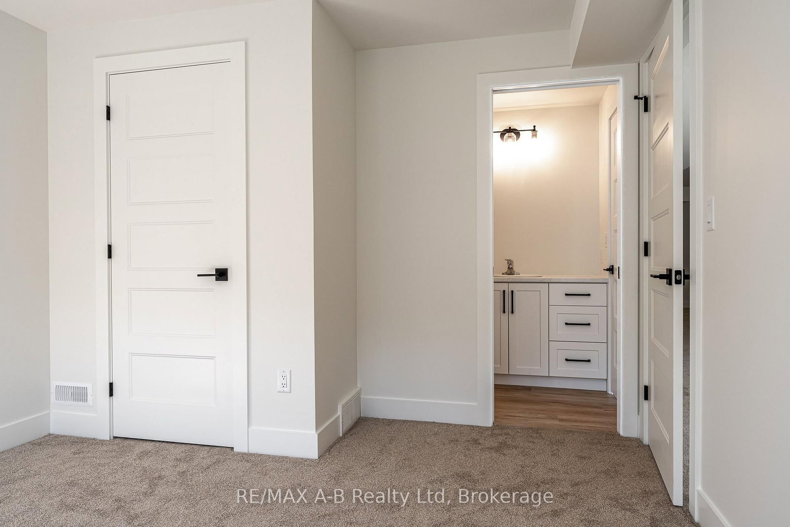 144 Hooper Street • St. Marys, ON photo 37