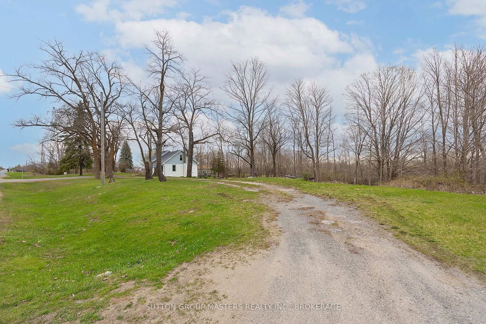 Detached House for sale at 3408 Battersea Road, Inverary, Frontenac South, K0H 1X0 - MLS: X12112002