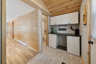 214B Centre Rd, Maynooth - McClure Ward image-0-4