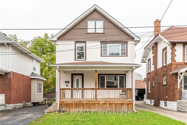 UPPER UNIT - 62 Randolph Street