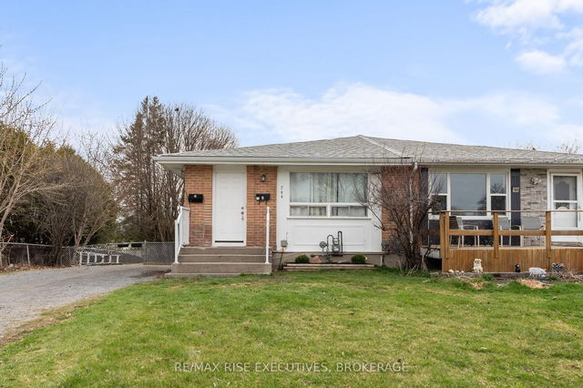 744 Selkirk Road