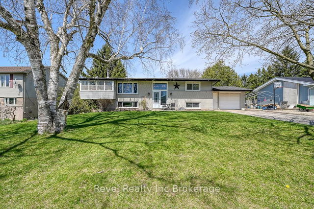 45 Lynn Crescent