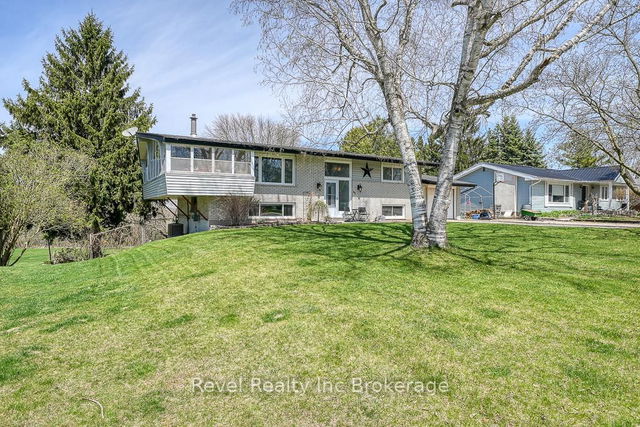 45 Lynn Crescent