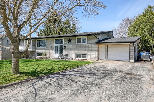 45 Lynn Crescent