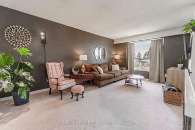 2120 Meadowview Rd, Peterborough East - 4 South image-0-3