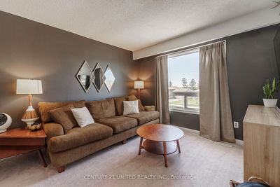 2120 Meadowview Rd, Peterborough East - 4 South image-0-4