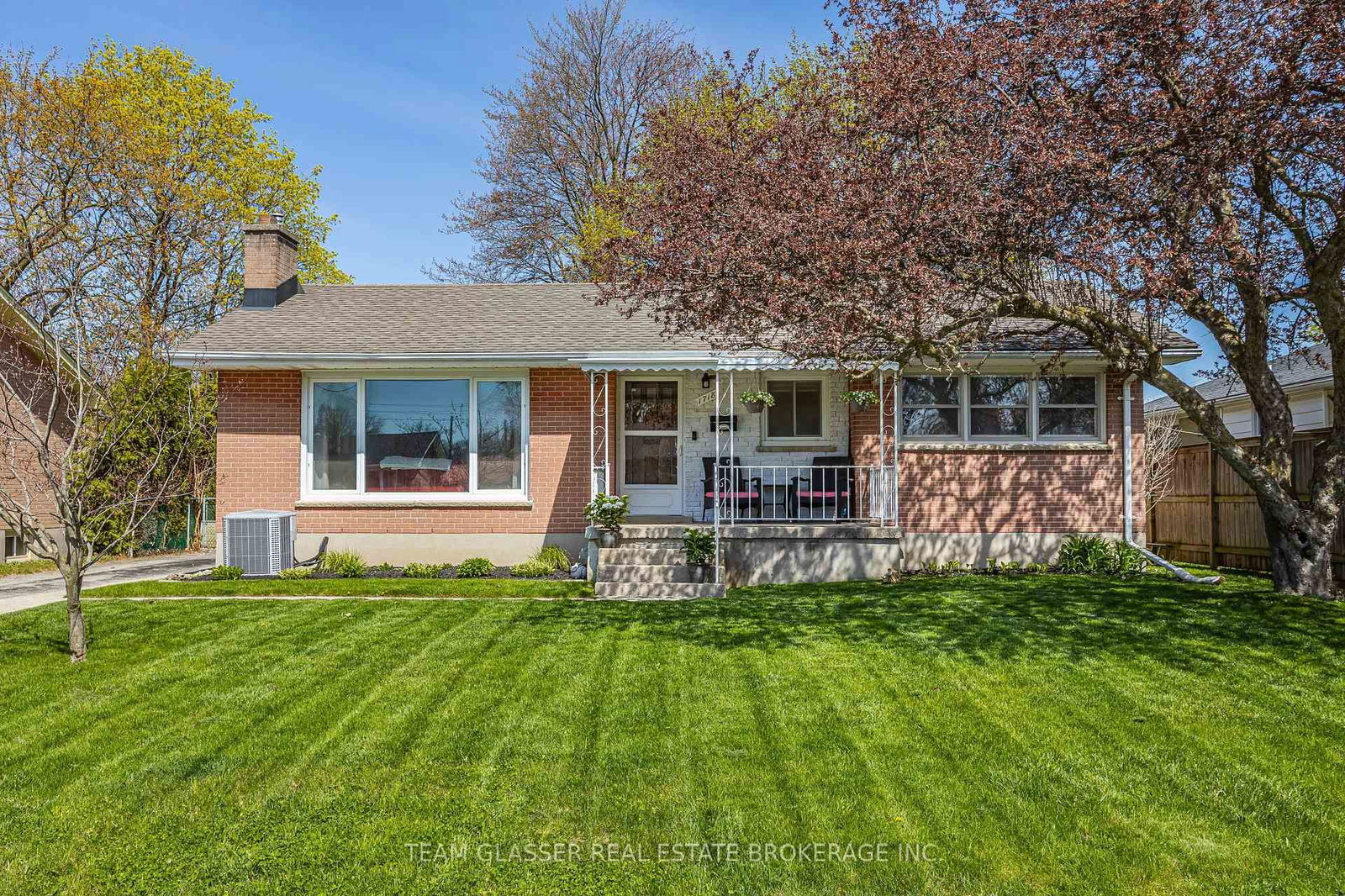 Detached House for sale at 1718 Whitehall Drive, London East, East H, N5W 1Y9 - MLS: X12112193