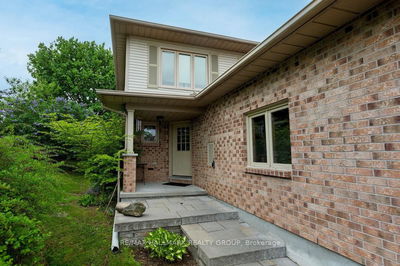 24 Ravenscroft Crt, Stittsville - Stittsville (Central) image-0-1
