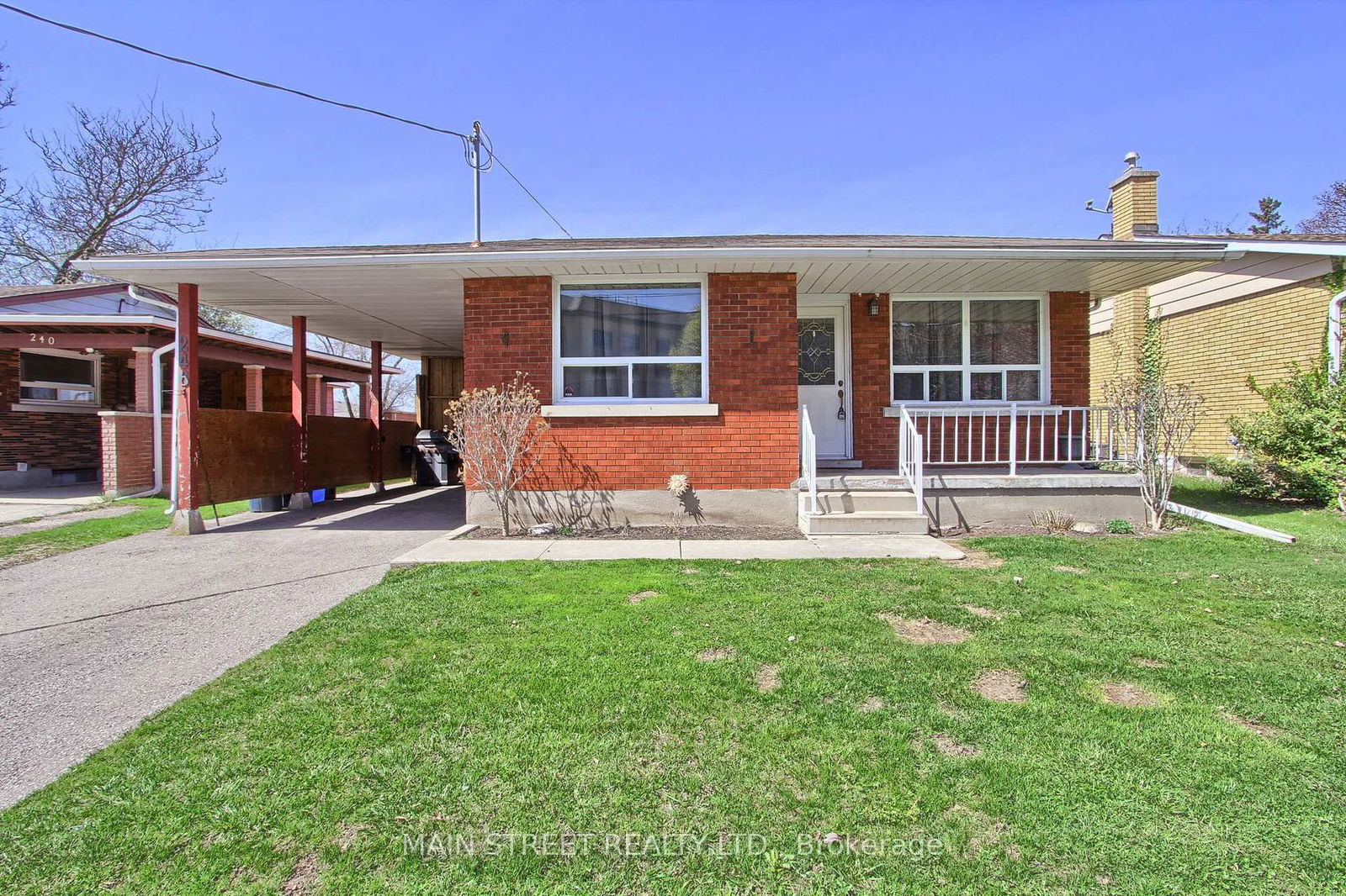 Detached House for sale at 246 FRANKLIN Street, Kitchener, N2A 1Y6 - MLS: X12112537