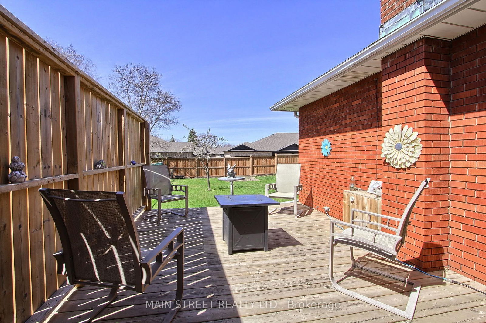 Detached House for sale at 246 FRANKLIN Street, Kitchener, N2A 1Y6 - MLS: X12112537