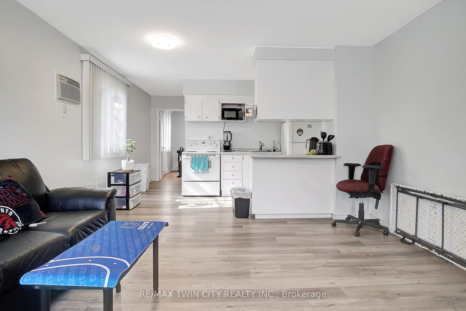 Detached House for sale at 19 Waterside Avenue, Cambridge, N1R 1E8 - MLS: X12112649