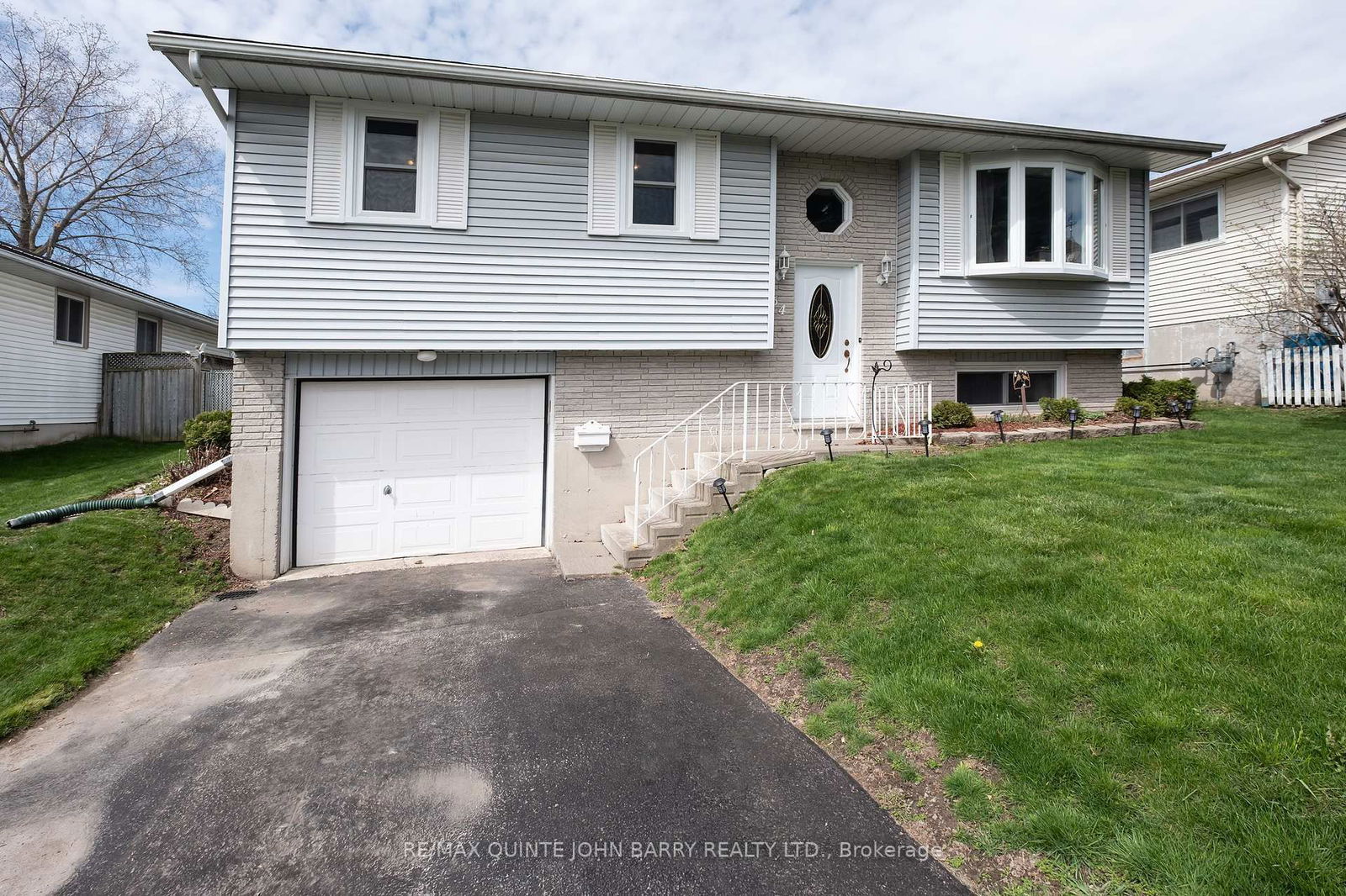 Detached House for sale at 64 Ireland Drive, Quinte West, Trenton Ward, K8V 5X3 - MLS: X12112790