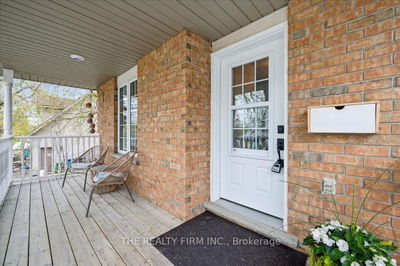 17 Cassino Ave, Guelph - St. George's image-0-4