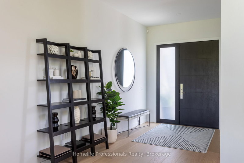 70 Upper Mount Albion Rd, Hamilton, L8J 2S1 | Image 2