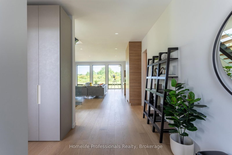 70 Upper Mount Albion Rd, Hamilton, L8J 2S1 | Image 3