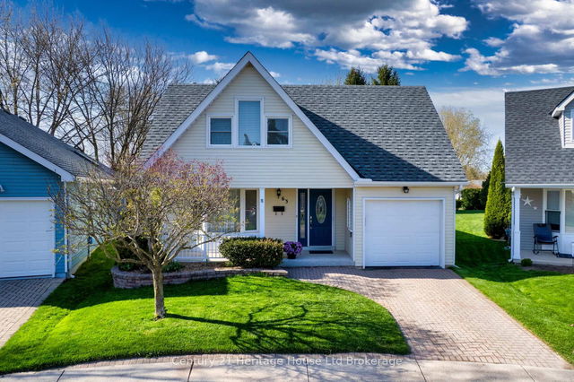 63 Hawkins Crescent