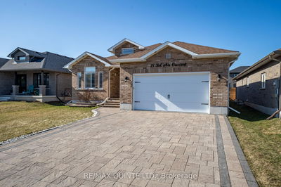 18 Bel Air Cres, Quinte West - 