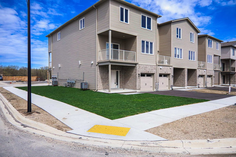 13 Markland Ave, Prince Edward County, K0K 2T0 | Image 3