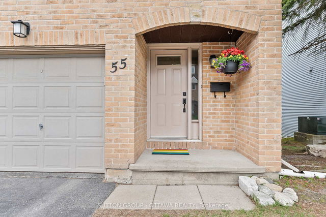 55 LIGHTFOOT Place