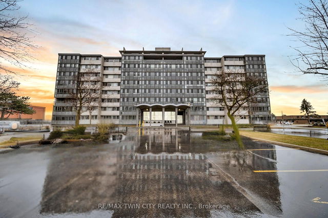 701 - 24 Midland Drive