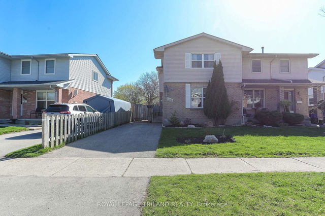 122 Golfdale Crescent