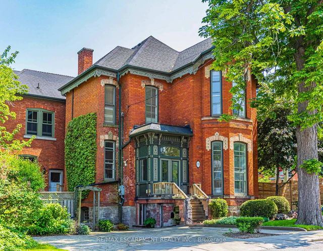 293 Park Street