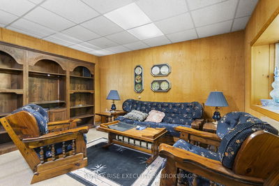 1349 RIDGE Rd, Seeley's Bay - Frontenac South image-0-4