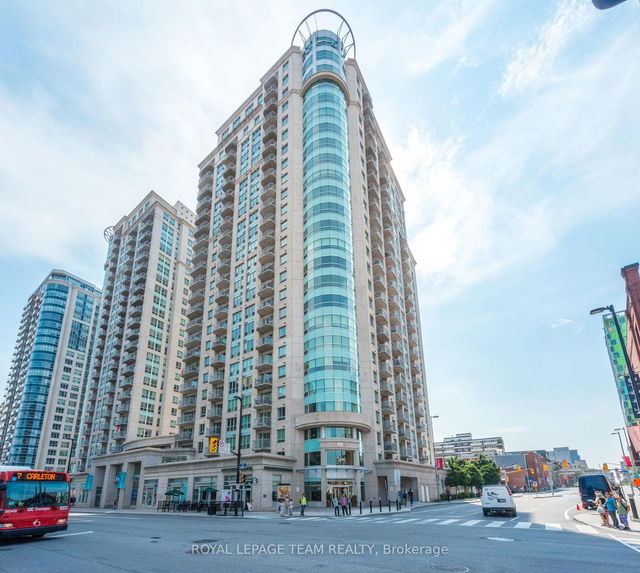 1703 - 200 RIDEAU Street