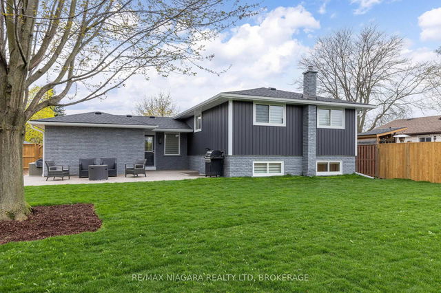 3044 Appleford Avenue