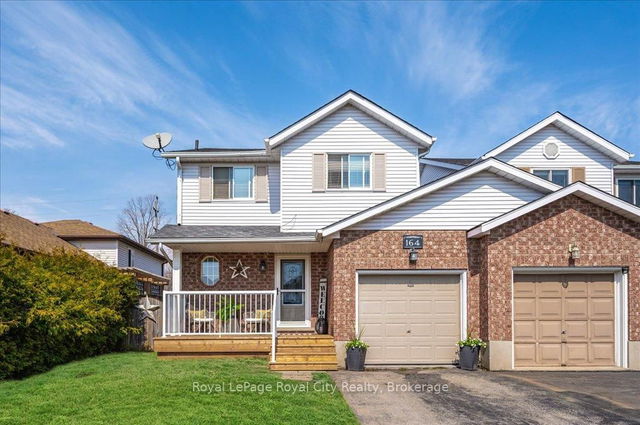 164 Tait Crescent