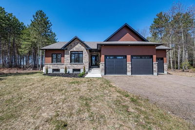 348 Pappin Rd, Beachburg - Whitewater Region
