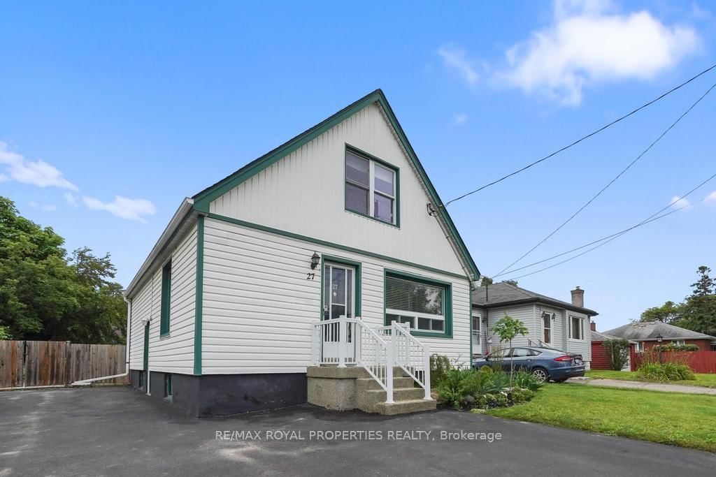 Detached House for sale at 27 David Avenue, Hamilton, Hill Park, L9A 3T9 - MLS: X12113635