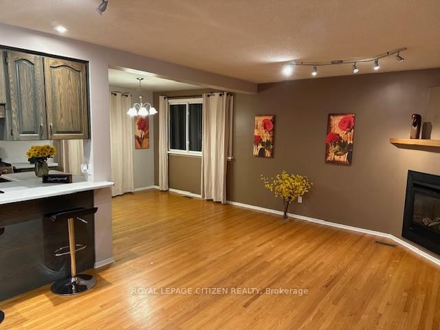 Upper - 394073 County Road 12, Amaranth, L9W 9N2 | Image 2