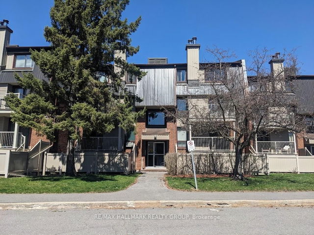 2 - 20 Sweetbriar Circle