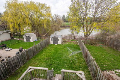 Unit A — 608 Royal Beech Dr, Waterloo -  image-0-2