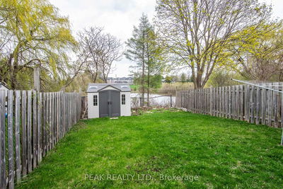 Unit A — 608 Royal Beech Dr, Waterloo -  image-0-3